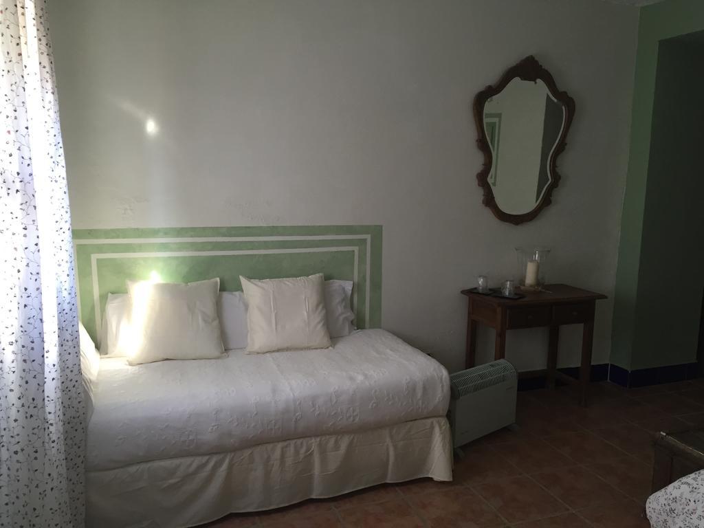 Bed and Breakfast Cortijo Carrillo Cartaojal Exterior foto